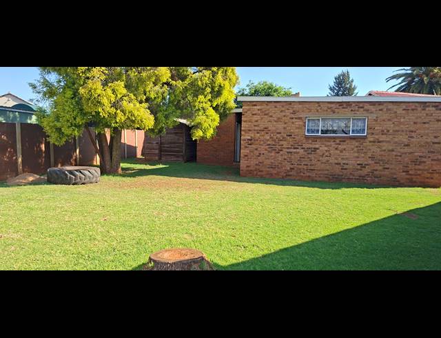 3 BEDROOM FREEHOLD TO LET IN EDELWEISS